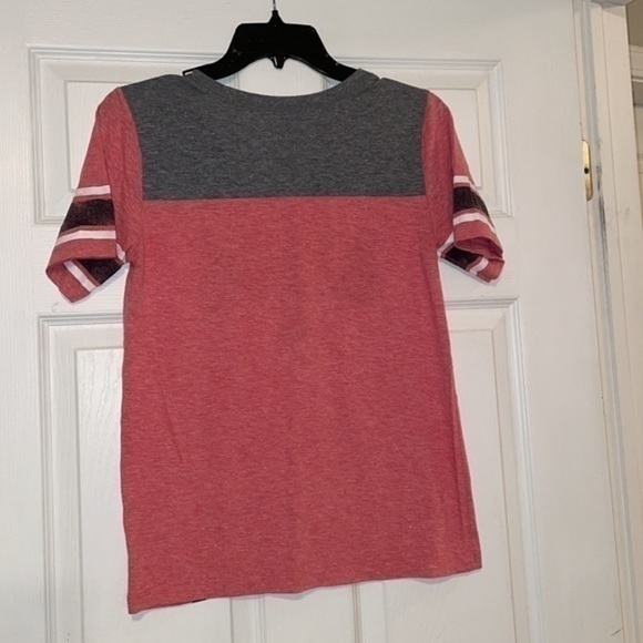 Cleveland Indians Small V-Neck Shirt - Picture 8 of 9